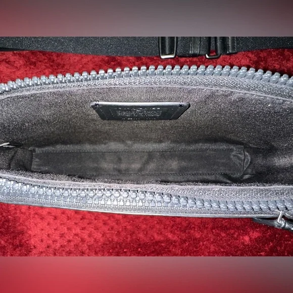 Coach Signature Holden Crossbody Bag With Adjustable Strap with Coin Pouch